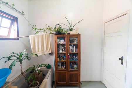 Casa à venda com 140m², 2 quartos e sem vaga Casa à venda com 140m², 2 quartos e sem vagaBanheiro