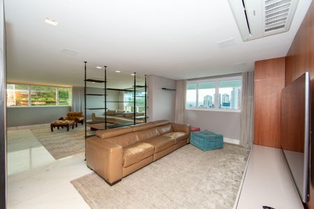 Apartamento à venda com 228m², 4 quartos e 5 vagas Apartamento à venda com 228m², 4 quartos e 5 vagasSALA