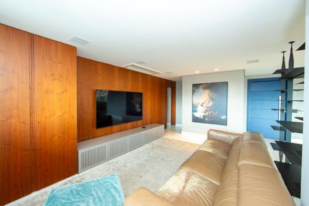 Apartamento à venda com 228m², 4 quartos e 5 vagas Apartamento à venda com 228m², 4 quartos e 5 vagasSALA