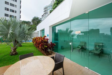 Apartamento à venda com 228m², 4 quartos e 5 vagas Apartamento à venda com 228m², 4 quartos e 5 vagasSAUNA