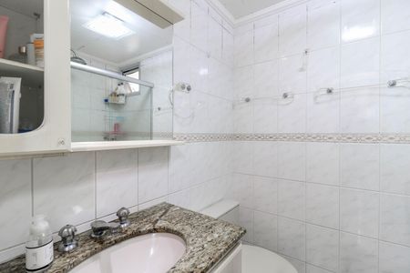 Apartamento à venda com 70m², 3 quartos e 1 vaga Apartamento à venda com 70m², 3 quartos e 1 vagaBanheiro