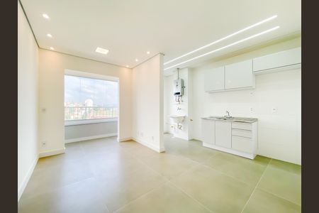 Sala de apartamento à venda com 2 quartos, 46m² em Quitaúna, Osasco