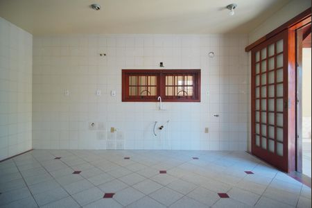 Casa à venda com 450m², 3 quartos e 2 vagasCozinha