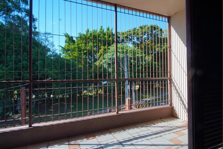 Suíte - Varanda de casa à venda com 3 quartos, 450m² em Passo D’areia, Porto Alegre