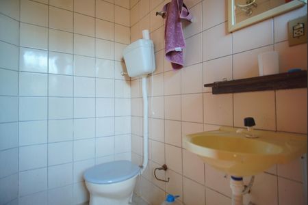 Casa à venda com 450m², 3 quartos e 2 vagasBanheiro de Serviço