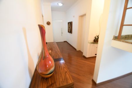 Hall de entrada de casa à venda com 3 quartos, 394m² em Jardim Alto da Barra, Campinas