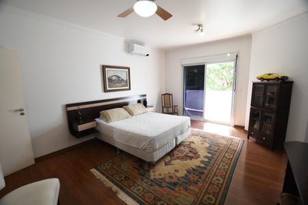 Casa à venda com 394m², 3 quartos e 4 vagasQuarto 1 - Suíte