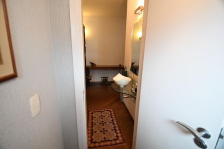 Casa à venda com 394m², 3 quartos e 4 vagasLavabo