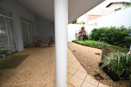 Casa à venda com 394m², 3 quartos e 4 vagasVaranda