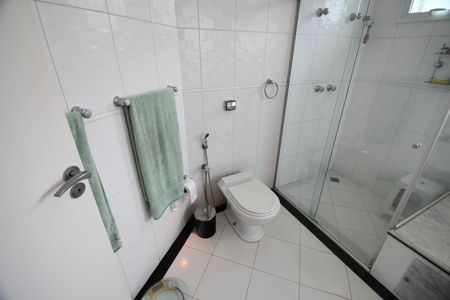 Casa à venda com 394m², 3 quartos e 4 vagasBanheiro Suíte