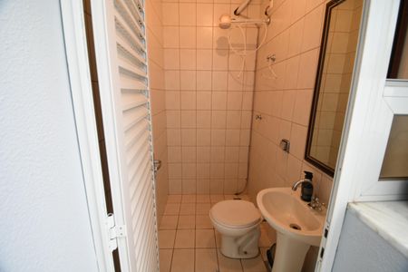 Casa à venda com 394m², 3 quartos e 4 vagasBanheiro de serviço