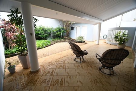 Casa à venda com 394m², 3 quartos e 4 vagasVaranda