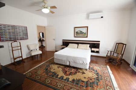 Casa à venda com 394m², 3 quartos e 4 vagasQuarto 1 - Suíte