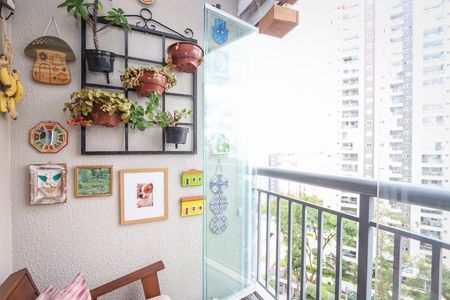 Apartamento para alugar com 57m², 2 quartos e 1 vaga Apartamento para alugar com 57m², 2 quartos e 1 vagaVaranda