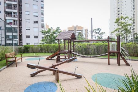 Apartamento para alugar com 57m², 2 quartos e 1 vaga Apartamento para alugar com 57m², 2 quartos e 1 vagaÁrea comum - Playground