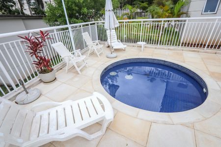 Apartamento para alugar com 57m², 2 quartos e 1 vaga Apartamento para alugar com 57m², 2 quartos e 1 vagaÁrea comum - Piscina Kids