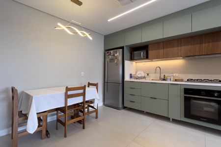 Apartamento para alugar com 69m², 2 quartos e 1 vagaCozinha e Área de Serviço