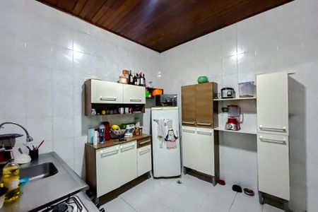 Casa à venda com 57m², 2 quartos e 2 vagasCozinha