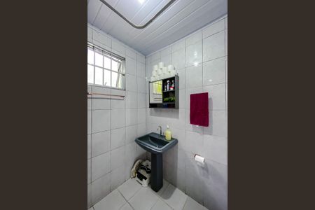 Casa à venda com 57m², 2 quartos e 2 vagasBanheiro