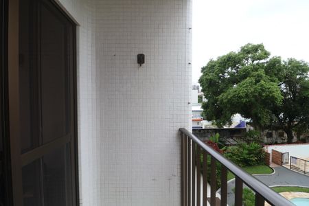 Varanda de apartamento para alugar com 2 quartos, 80m² em Tombo, Guarujá