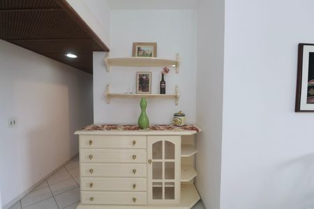 Apartamento para alugar com 80m², 2 quartos e 1 vagaSala