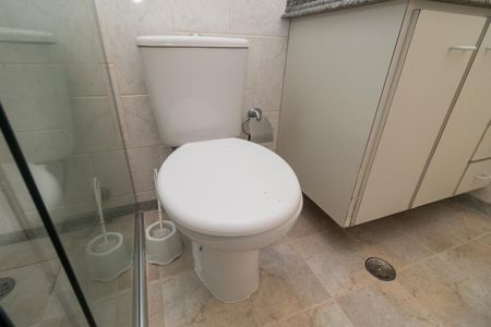 Casa para alugar com 150m², 3 quartos e 1 vaga Casa para alugar com 150m², 3 quartos e 1 vagaBanheiro Social