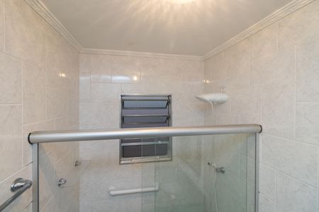 Casa para alugar com 150m², 3 quartos e 1 vaga Casa para alugar com 150m², 3 quartos e 1 vagaBanheiro Social