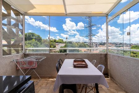 Apartamento para alugar com 67m², 2 quartos e sem vagaÁrea de Serviço