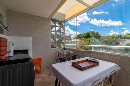 Apartamento para alugar com 67m², 2 quartos e sem vagaÁrea de Serviço