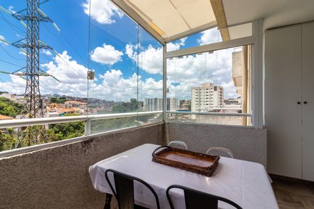 Apartamento para alugar com 67m², 2 quartos e sem vagaÁrea de Serviço