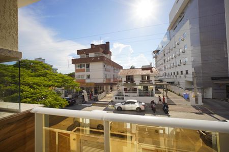 Sala - Varanda de apartamento para alugar com 2 quartos, 76m² em Canasvieiras, Florianópolis