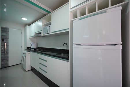 Apartamento para alugar com 76m², 2 quartos e 1 vaga Apartamento para alugar com 76m², 2 quartos e 1 vagaCozinha