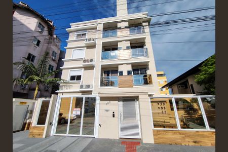 Apartamento para alugar com 76m², 2 quartos e 1 vaga Apartamento para alugar com 76m², 2 quartos e 1 vagaFachada