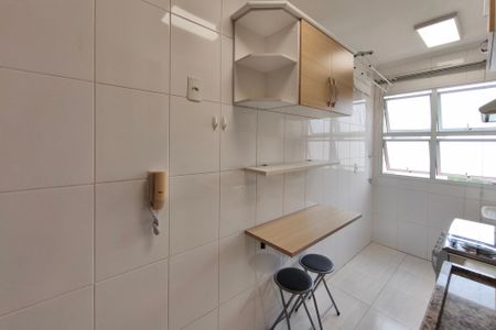 Apartamento à venda com 68m², 2 quartos e 1 vaga Apartamento à venda com 68m², 2 quartos e 1 vagaCozinha