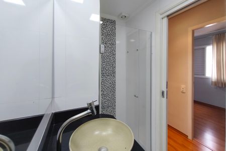 Apartamento à venda com 68m², 2 quartos e 1 vaga Apartamento à venda com 68m², 2 quartos e 1 vagaBanheiro