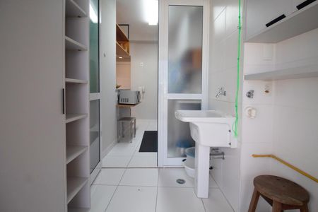 Apartamento para alugar com 68m², 1 quarto e 1 vaga