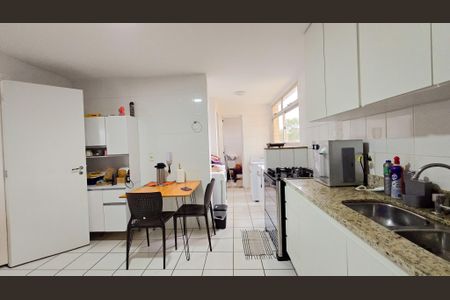 Apartamento à venda com 164m², 4 quartos e 3 vagas