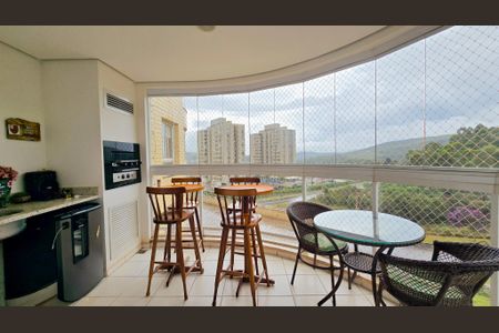 Apartamento à venda com 164m², 4 quartos e 3 vagas