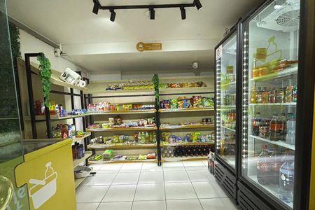 Apartamento à venda com 56m², 2 quartos e 1 vagaMini mercado