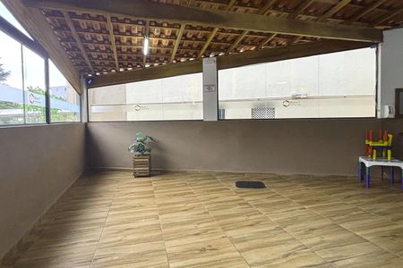 Apartamento à venda com 56m², 2 quartos e 1 vagaÁrea comum)