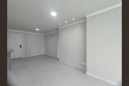 Sala de apartamento para alugar com 3 quartos, 80m² em Recreio dos Bandeirantes, Rio de Janeiro