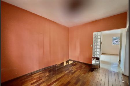 Casa à venda com 3 quartos, 230m² em Renascença, Belo Horizonte