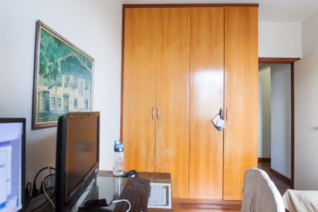 Apartamento à venda com 130m², 4 quartos e 3 vagasquarto 3
