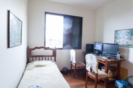 Apartamento à venda com 130m², 4 quartos e 3 vagasquarto 3