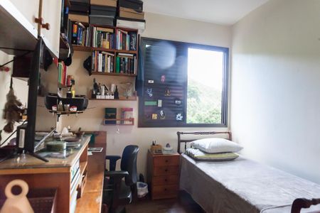 Apartamento à venda com 130m², 4 quartos e 3 vagasquarto 2