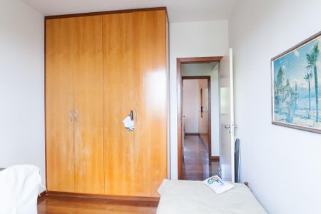 Apartamento à venda com 130m², 4 quartos e 3 vagasquarto 3