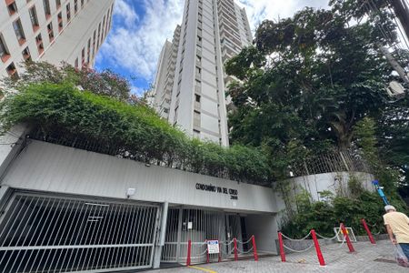 Apartamento para alugar com 41m², 1 quarto e 1 vaga Apartamento para alugar com 41m², 1 quarto e 1 vagaFachada