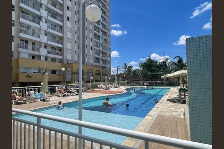 Apartamento para alugar com 52m², 2 quartos e 1 vaga Apartamento para alugar com 52m², 2 quartos e 1 vagaÁrea comum - Piscina