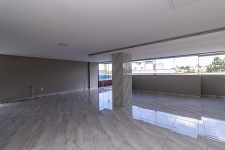 Apartamento à venda com 98m², 3 quartos e 2 vagas Apartamento à venda com 98m², 3 quartos e 2 vagasÁrea comum - Salão de festas
