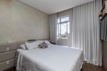 Apartamento à venda com 98m², 3 quartos e 2 vagas Apartamento à venda com 98m², 3 quartos e 2 vagasQuarto 3